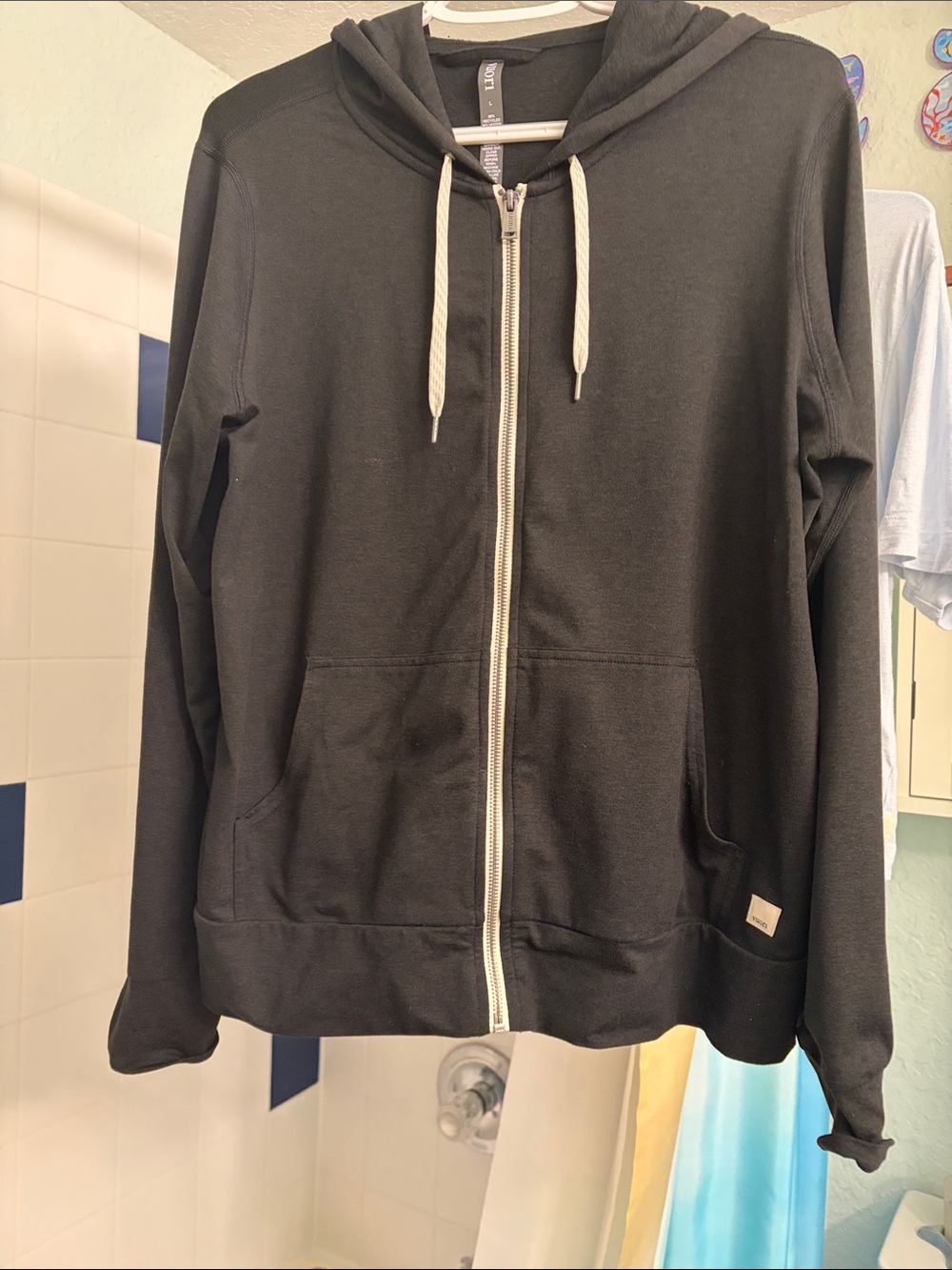 Vuori Black Zip-Up Hoodie Jacket Halo 2.0 large ladies